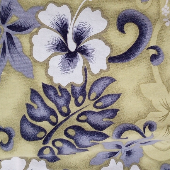 Men's Hawaiian Button Shirt - Picture 4 of 4